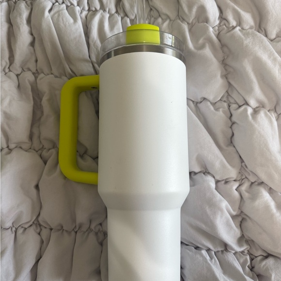 Stanley White Mug with Yellow Accent - Picture 3 of 3
